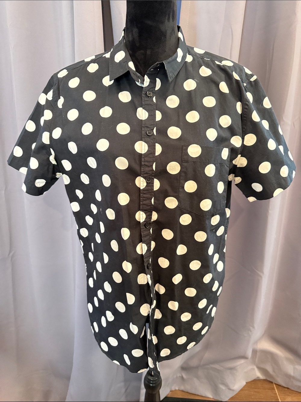 Forever 21 Black Short-Sleeve Shirt with White Polka Dots